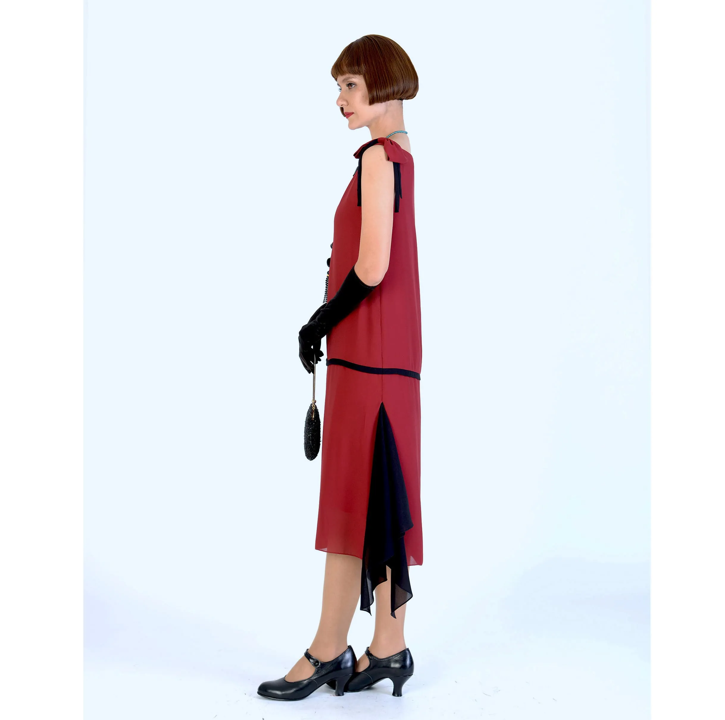 1920s party dress in maroon red chiffon with black details