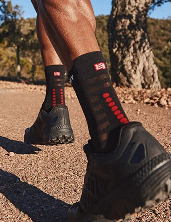 Compressport Unisex's Pro Racing Socks v4.0 Ultralight Run High - Black/Red