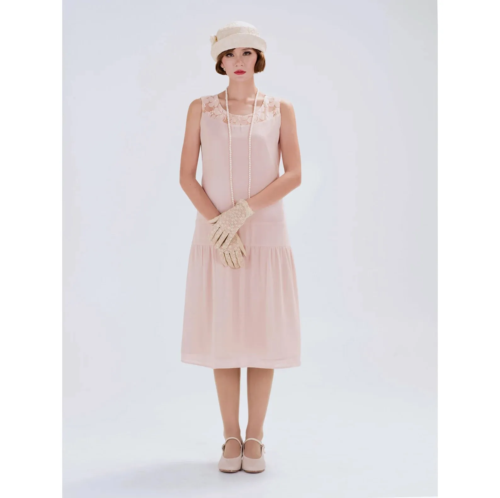 Sweet Great Gatsby party dress in nude color