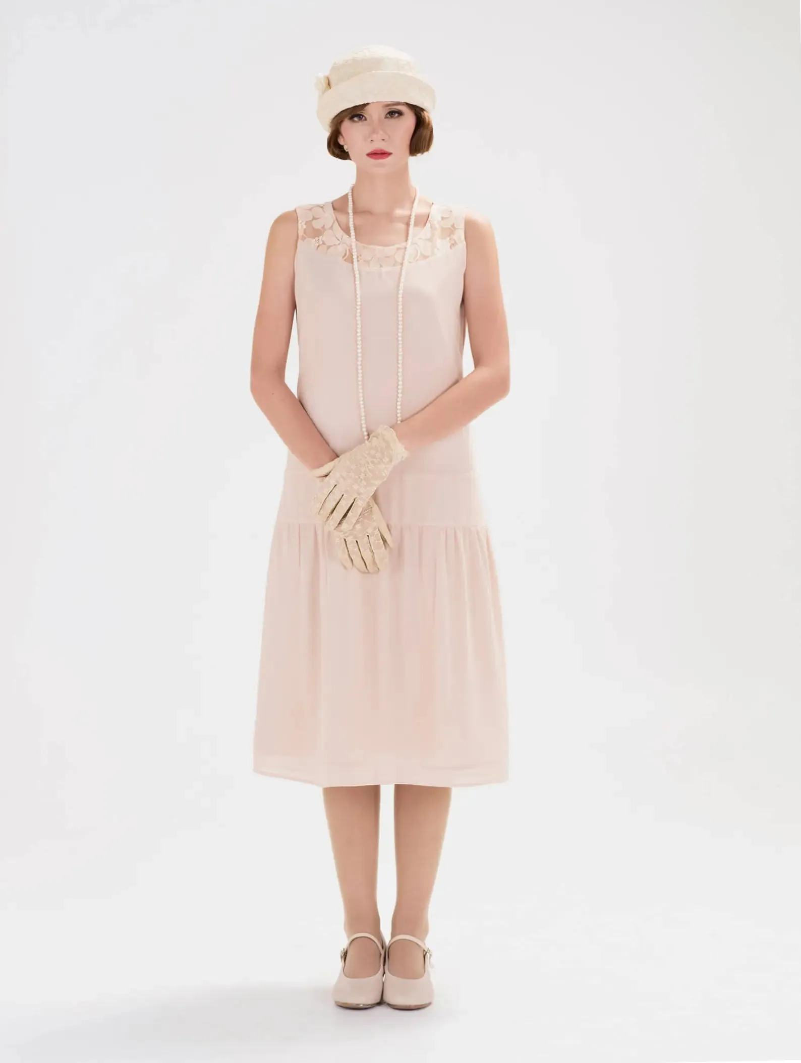 Sweet Great Gatsby party dress in nude color