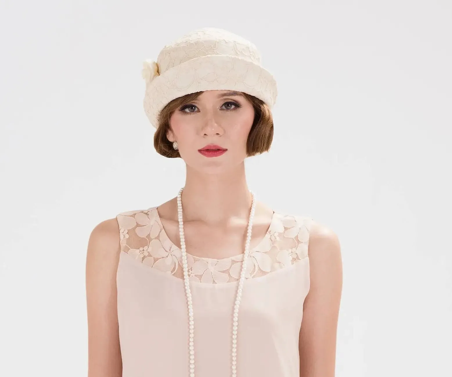 Sweet Great Gatsby party dress in nude color